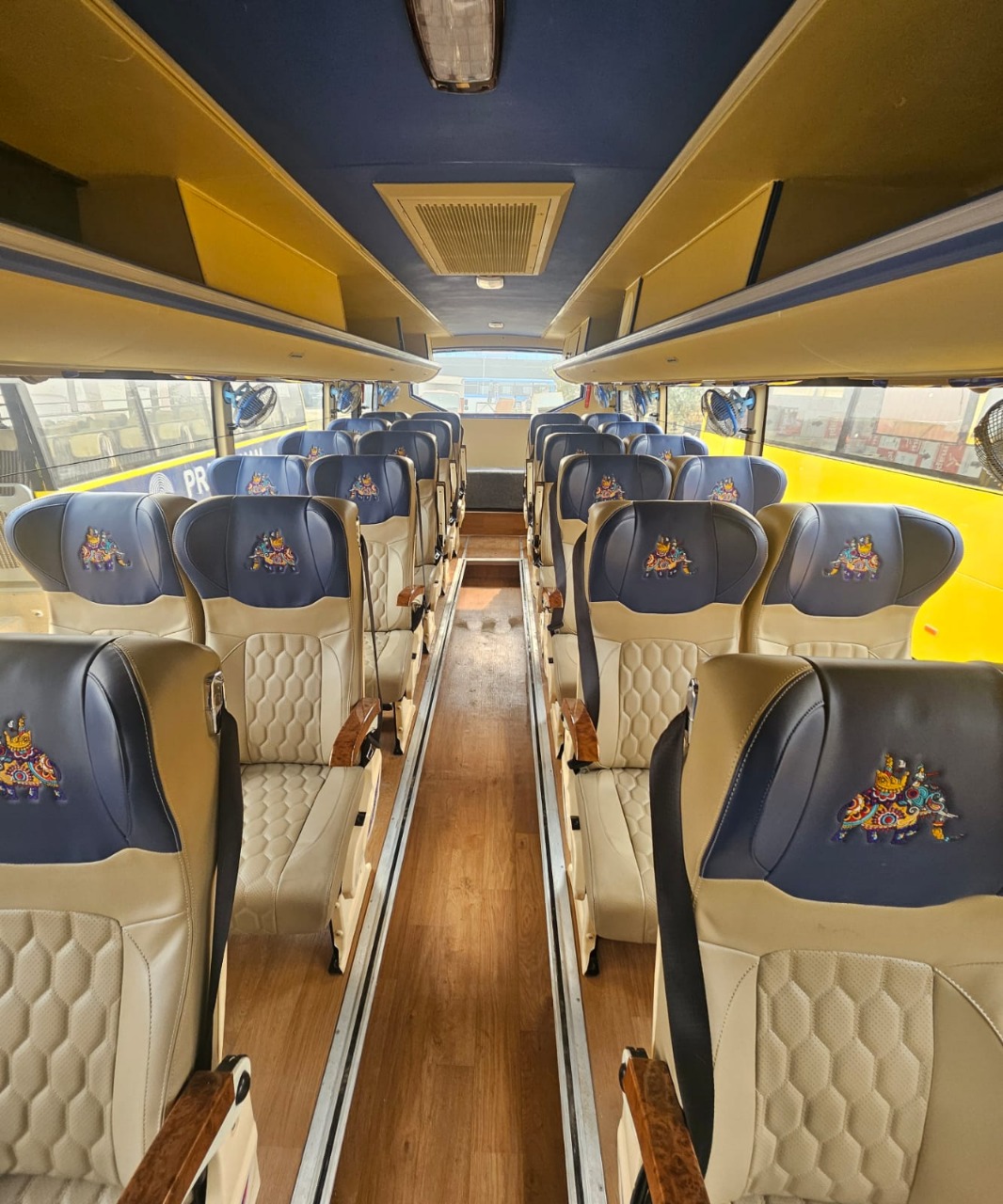 Mini Bus